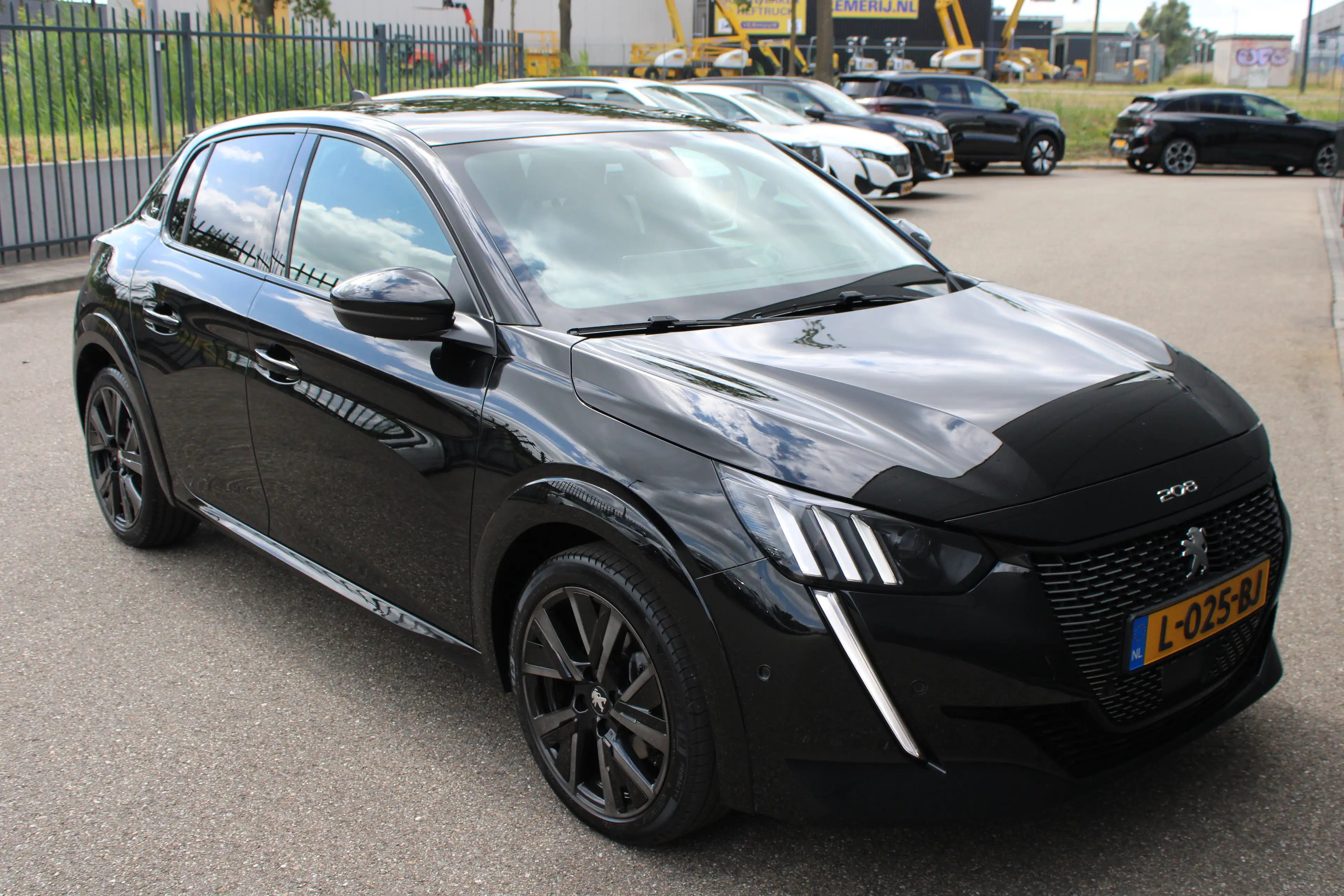 Peugeot 208 1.2 PureTech GT Pack | Navigatie | Camera | Panora — photo 8