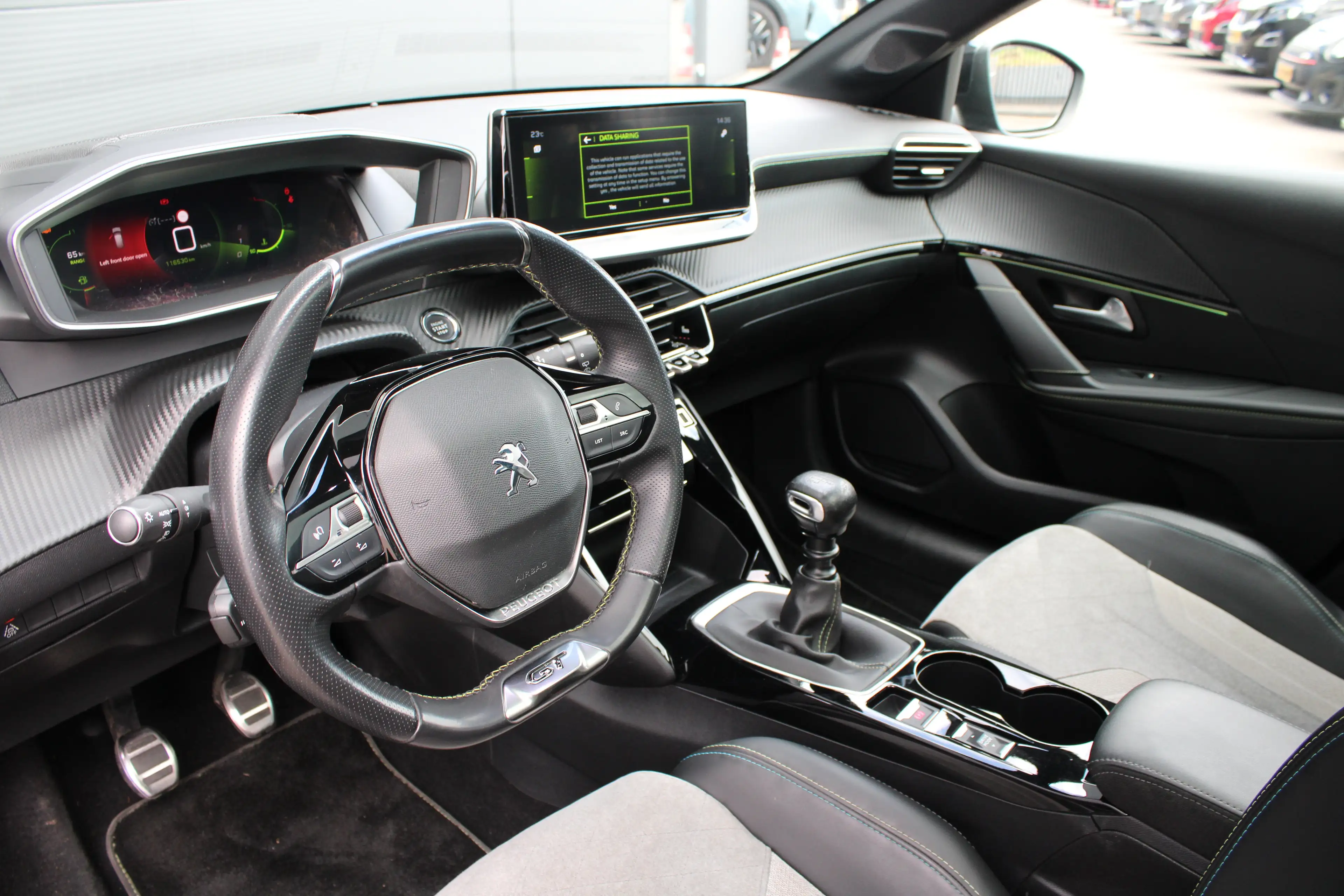 Peugeot 208 1.2 PureTech GT Pack | Navigatie | Camera | Panora — photo 20