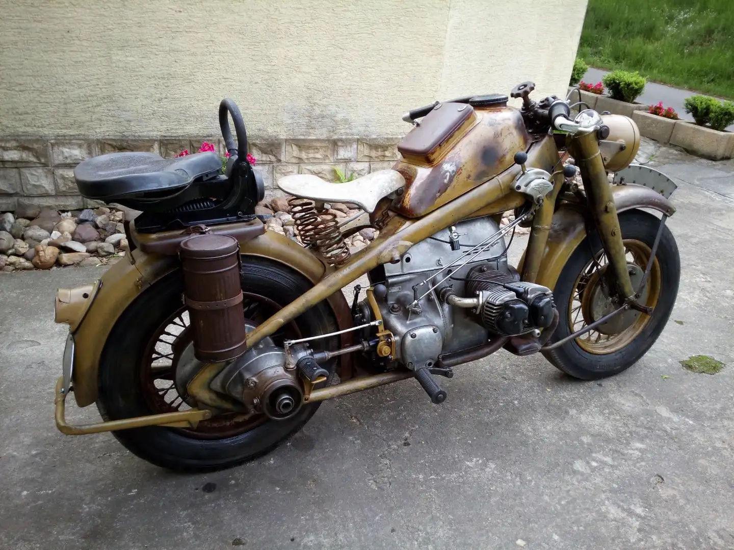 Zündapp KS 750 Solomachine Bronzová - 2