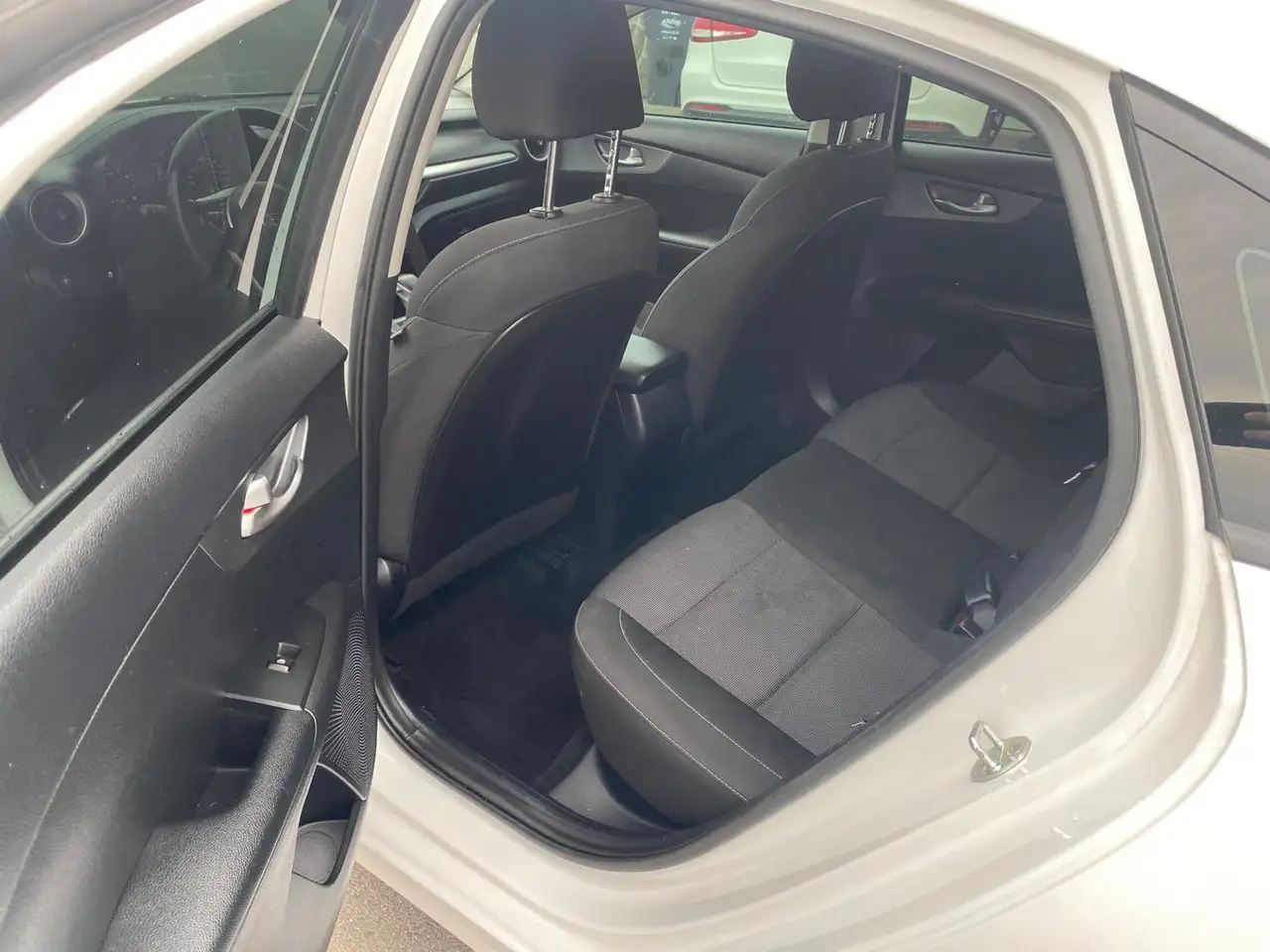 Kia Forte снимка Kia Forte