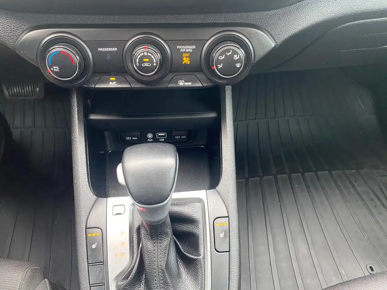 Kia Forte снимка Kia Forte