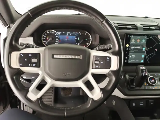 Land Rover Defender view 14
