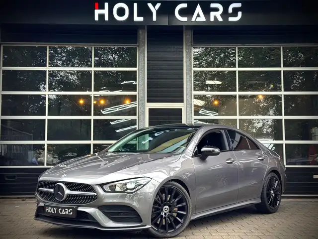Mercedes-Benz CLA 220 AMG AUTOMAAT | SFEERVERLICHTING | CAMERA | LED |