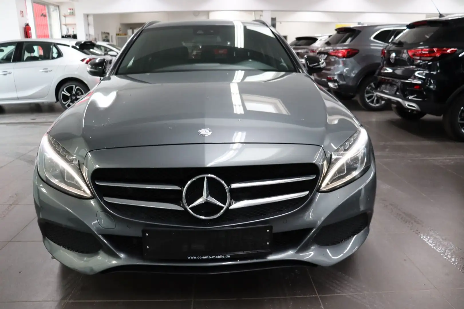 Mercedes-Benz C 350 C T-Modell C 350 T e Navi LEDER Gris - 2