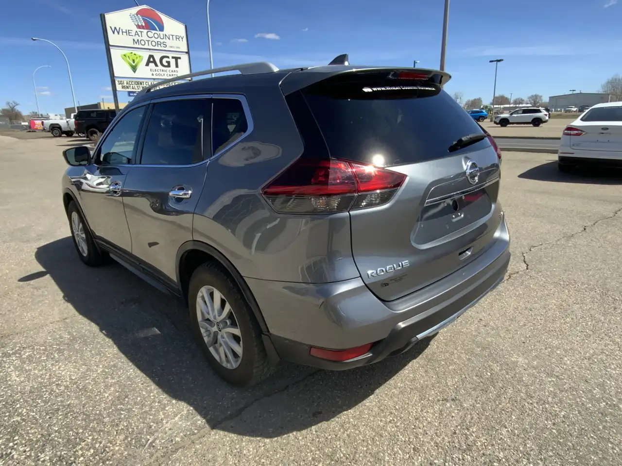 Nissan Rogue fotografie Nissan Rogue
