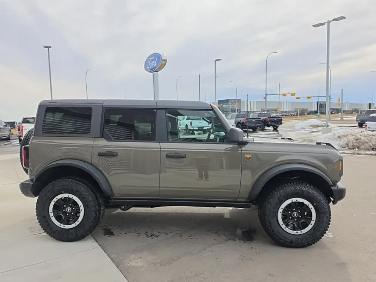 Ford Bronco снимка Ford Bronco
