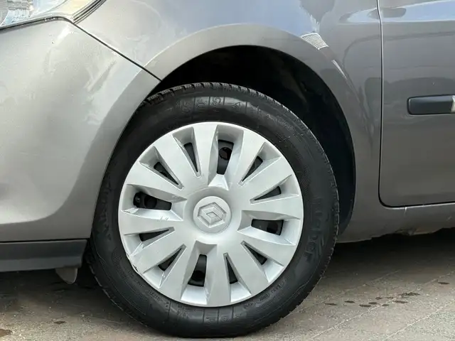 Renault Clio view 5
