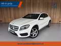 Mercedes-Benz GLA 200 AMG Wit - thumbnail 1