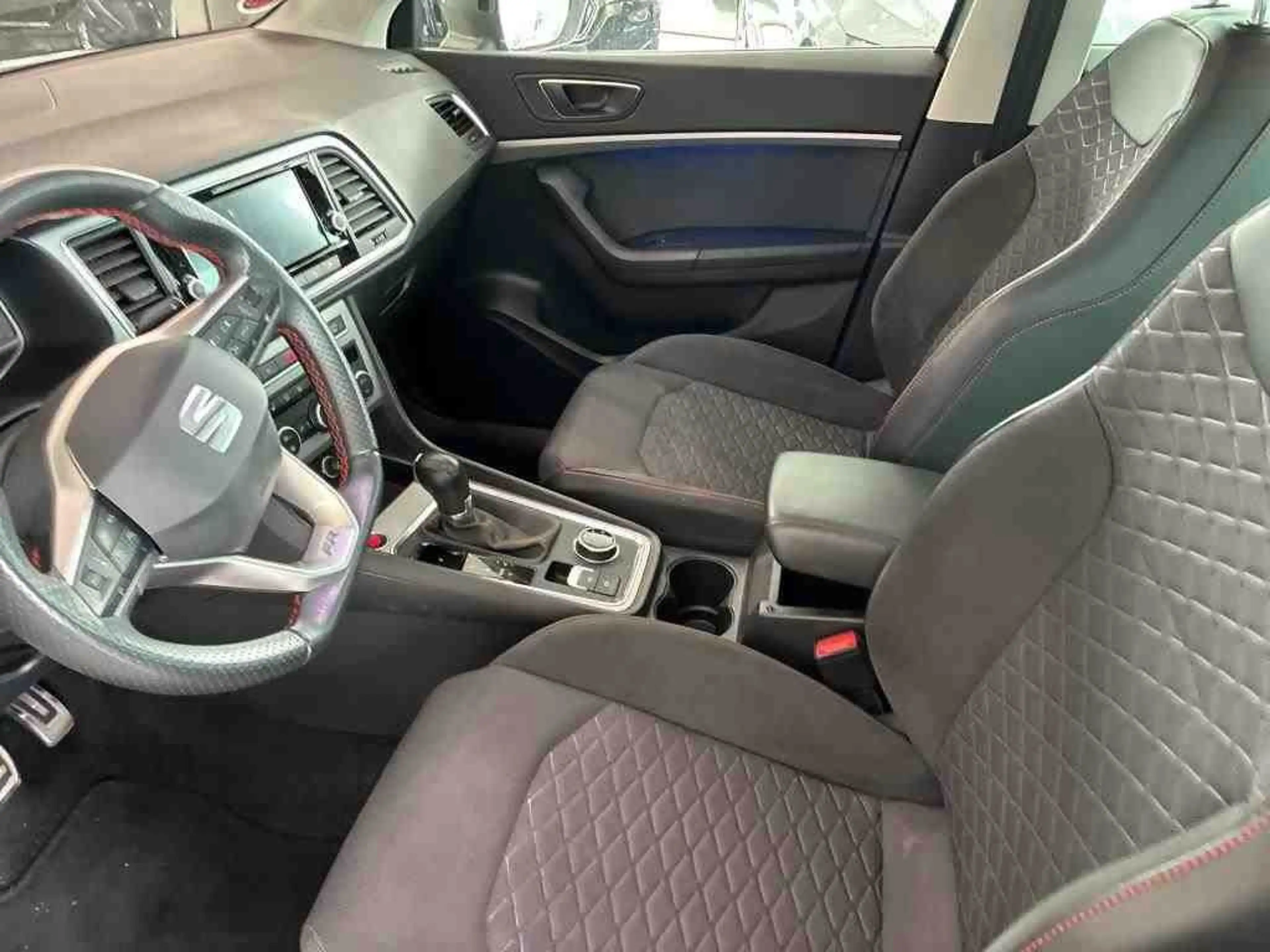 SEAT Ateca FR line 2.0 TDI DSG/Panorama/AHK/ACC/VIRTU — photo 4