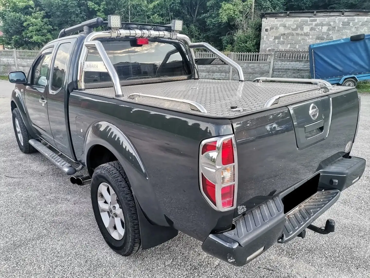 Nissan Navara King Cab DPF SE Šedá - 2