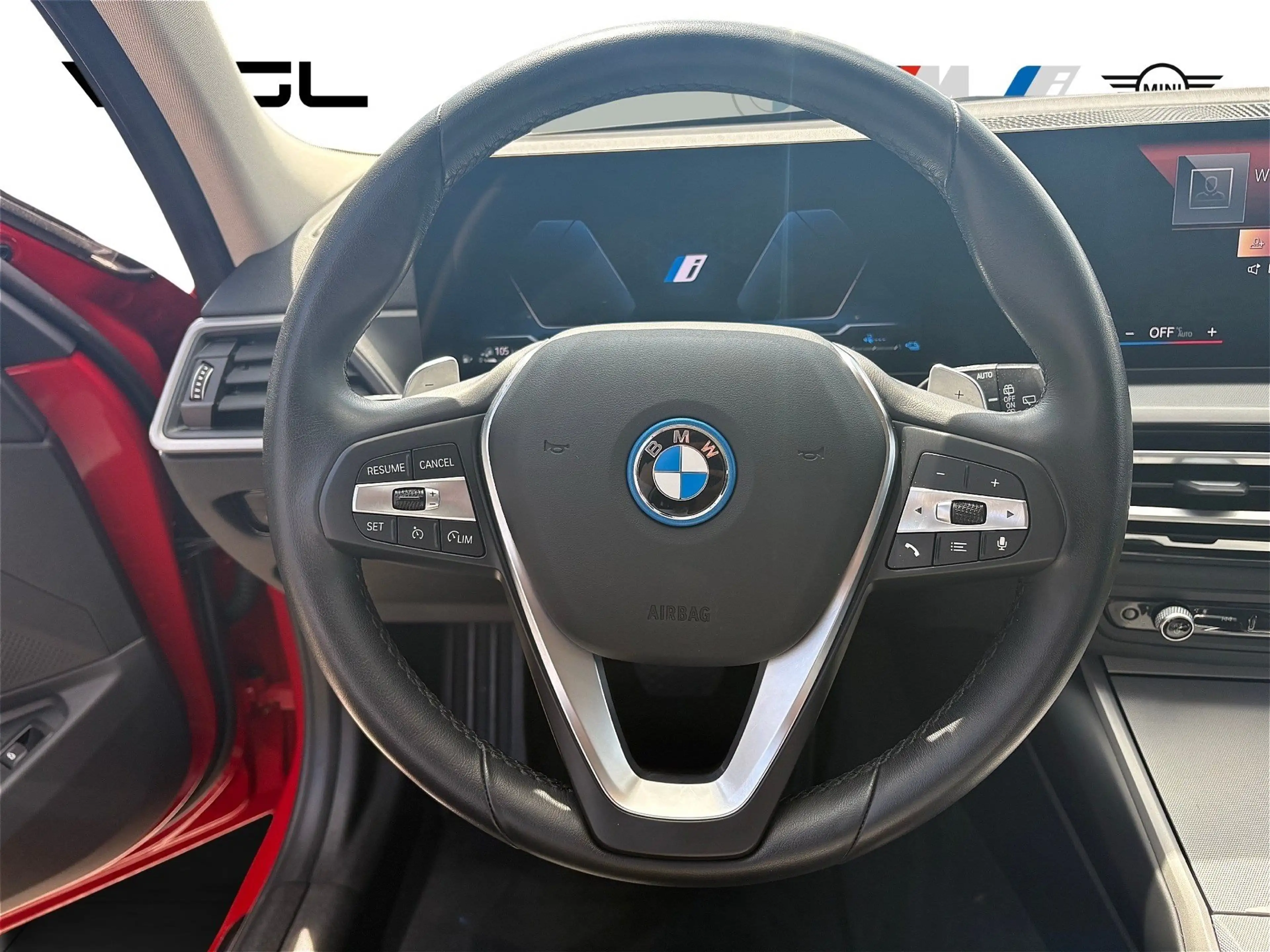 BMW 330 e xDrive Touring Head-Up Panoramadach HiFi — photo 11