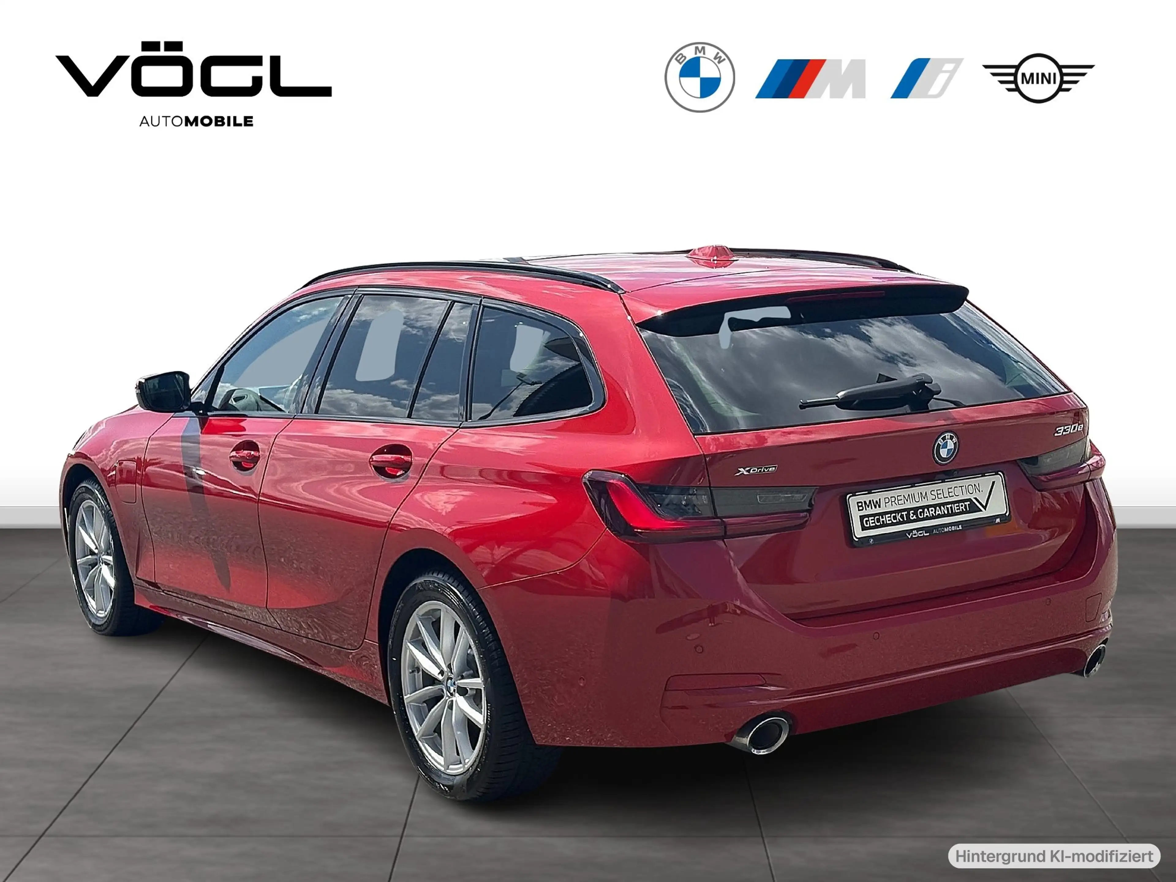 BMW 330 e xDrive Touring Head-Up Panoramadach HiFi — photo 3