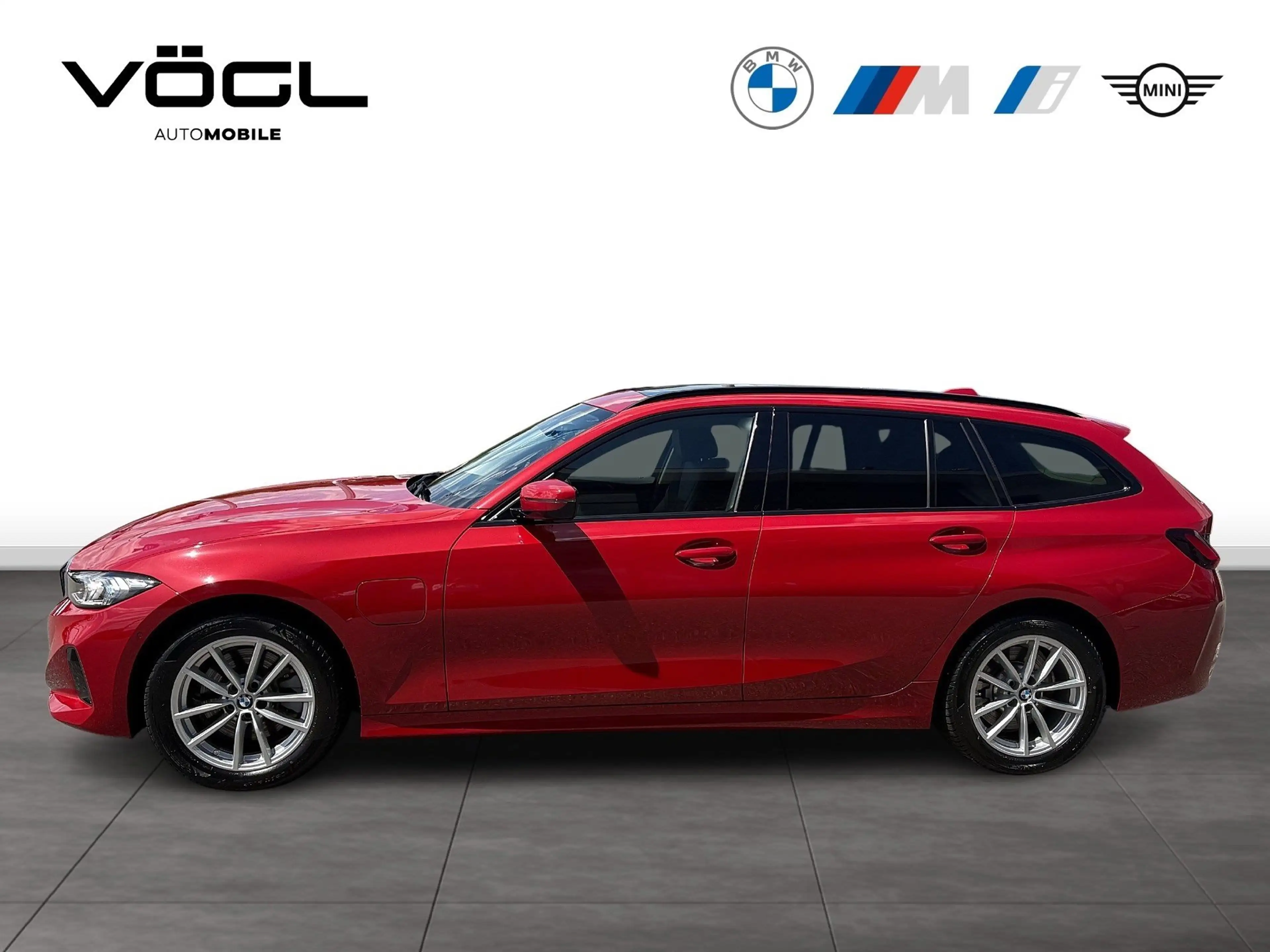 BMW 330 e xDrive Touring Head-Up Panoramadach HiFi — photo 7