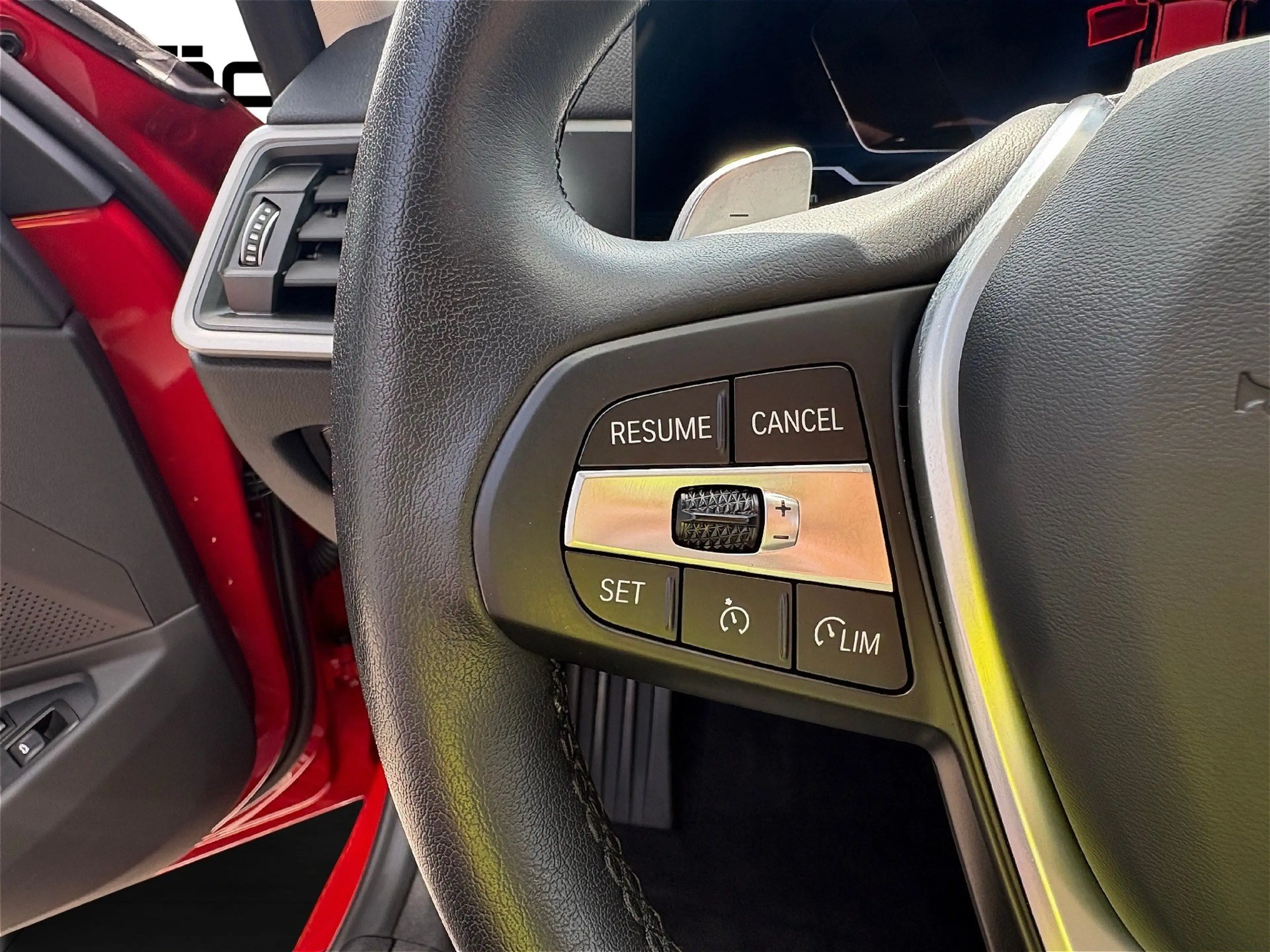 BMW 330 e xDrive Touring Head-Up Panoramadach HiFi — photo 12