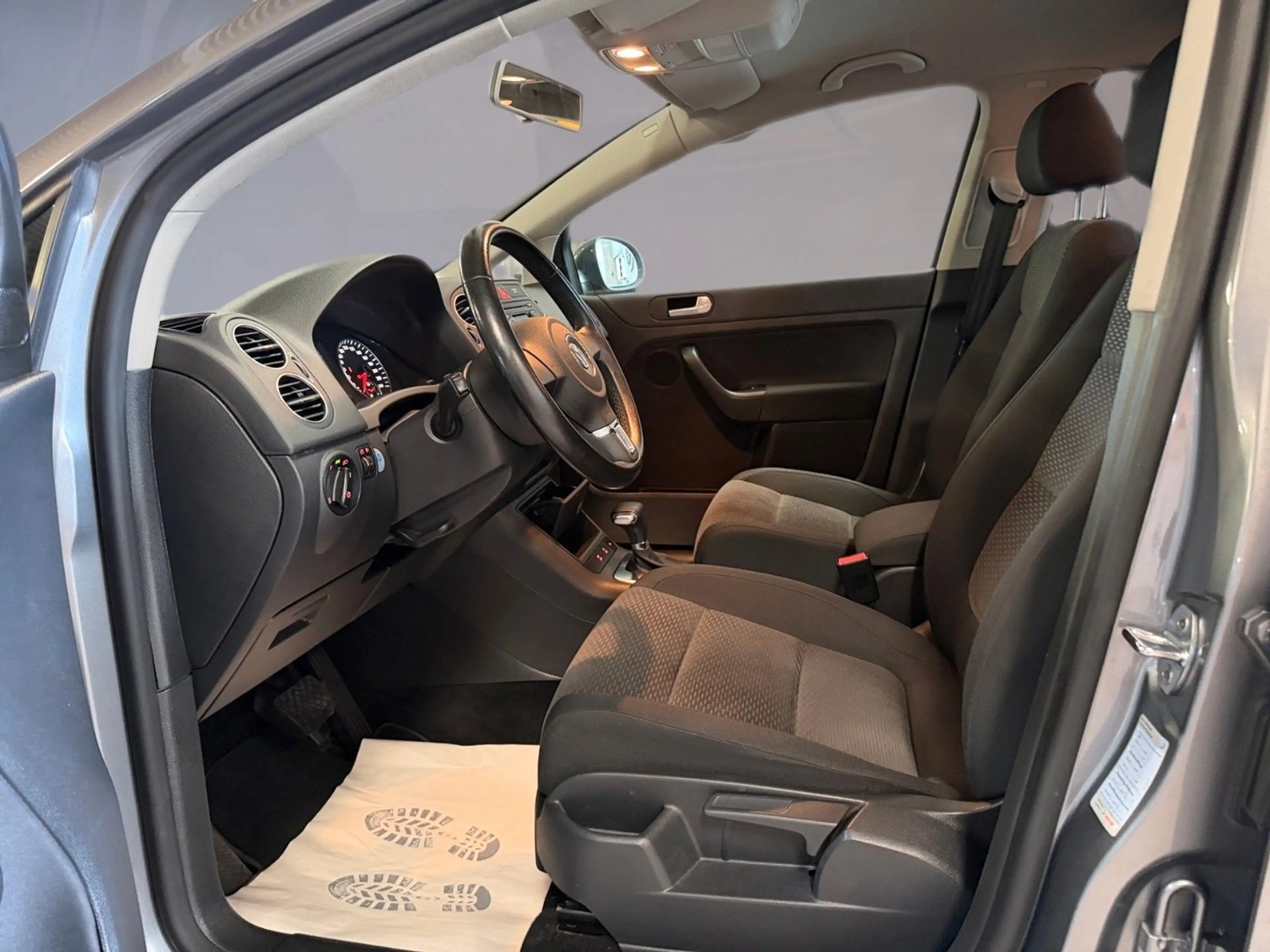 Volkswagen Golf Plus 1.4 TSI Automatik / AHK / 1.Hand — photo 13