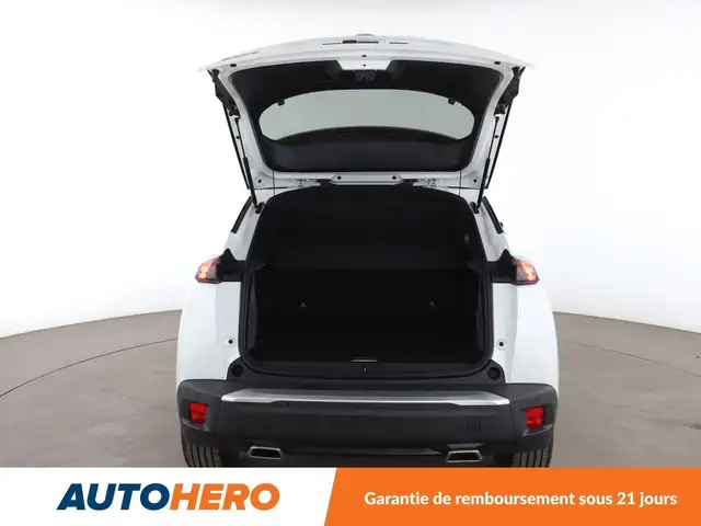 Peugeot 2008 view 16