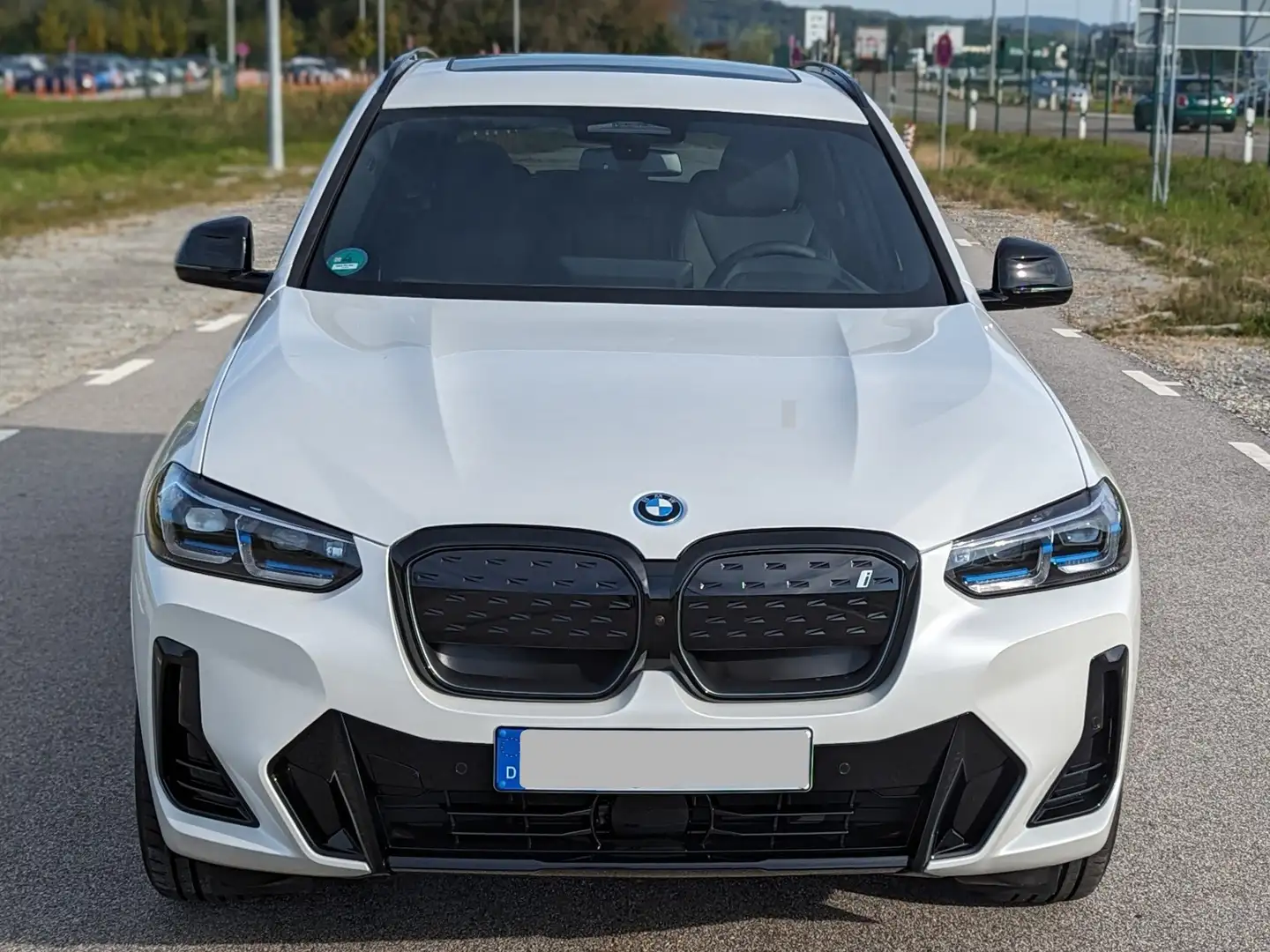 BMW iX3 iX3 Impressive, Laser, AHK Weiß - 2