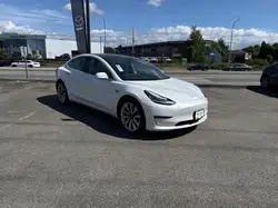 Tesla Model 3 снимка Tesla Model 3