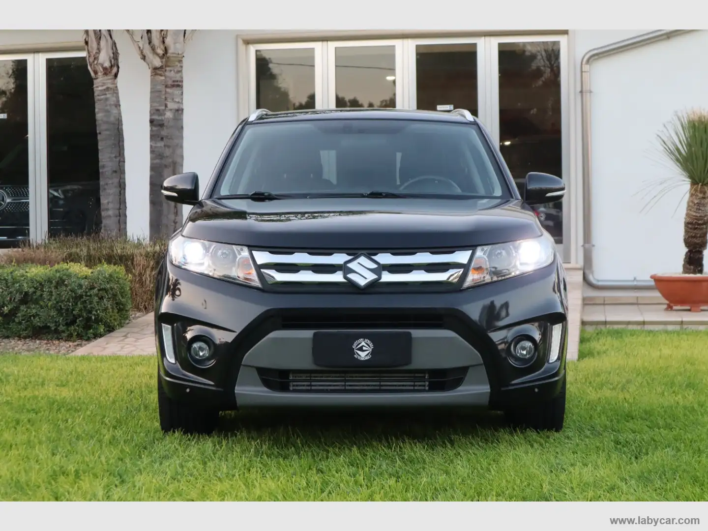 Suzuki Vitara 1.6 DDiS 4WD All Grip V-Top Nero - 2