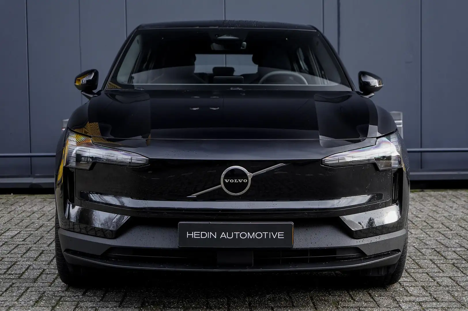 Volvo EX30 Single Motor Extended Range Plus | Park Assist | P Zwart - 2