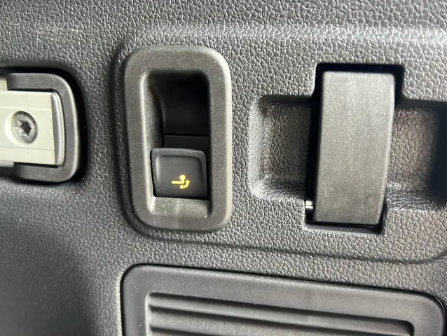 Volkswagen Touran view 12