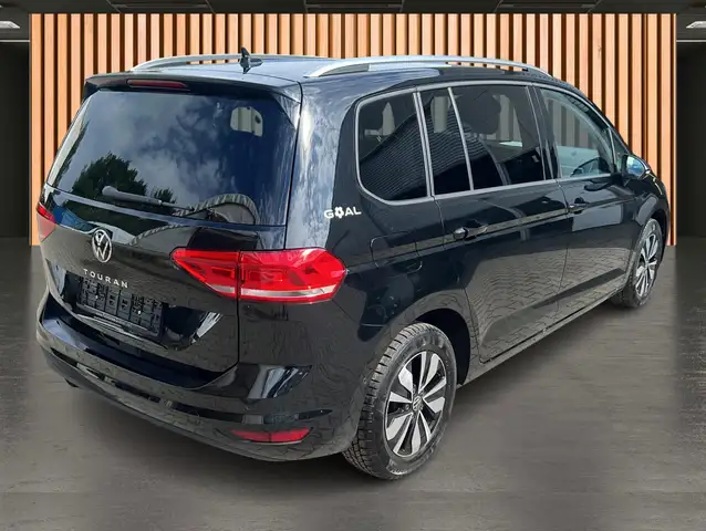 Volkswagen Touran view 25