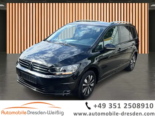 Volkswagen Touran main image