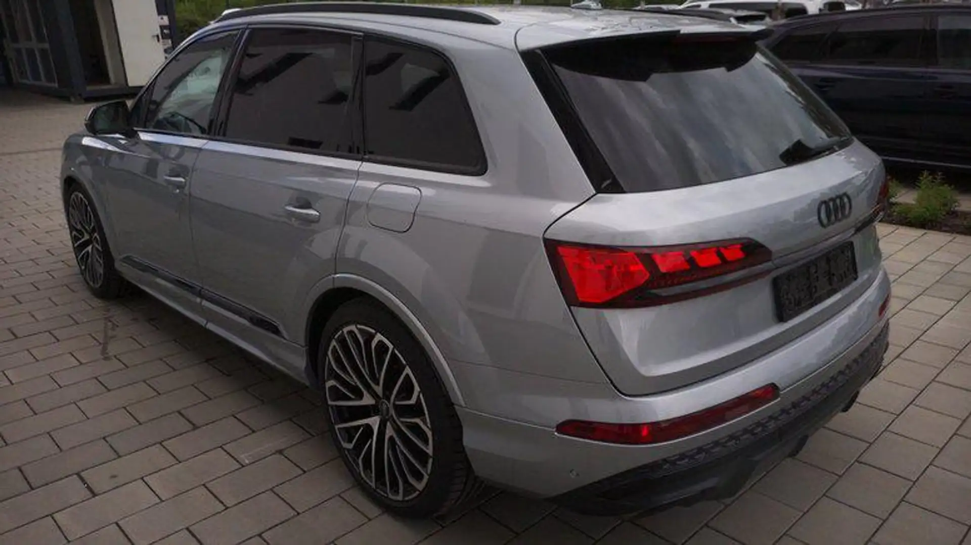 Audi Q7 S line 60 TFSI e 8-Gang tiptronic quattro 360 k... Silber - 2