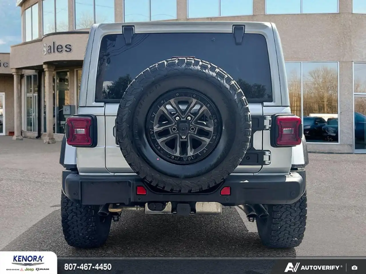 Jeep Wrangler photo Jeep Wrangler