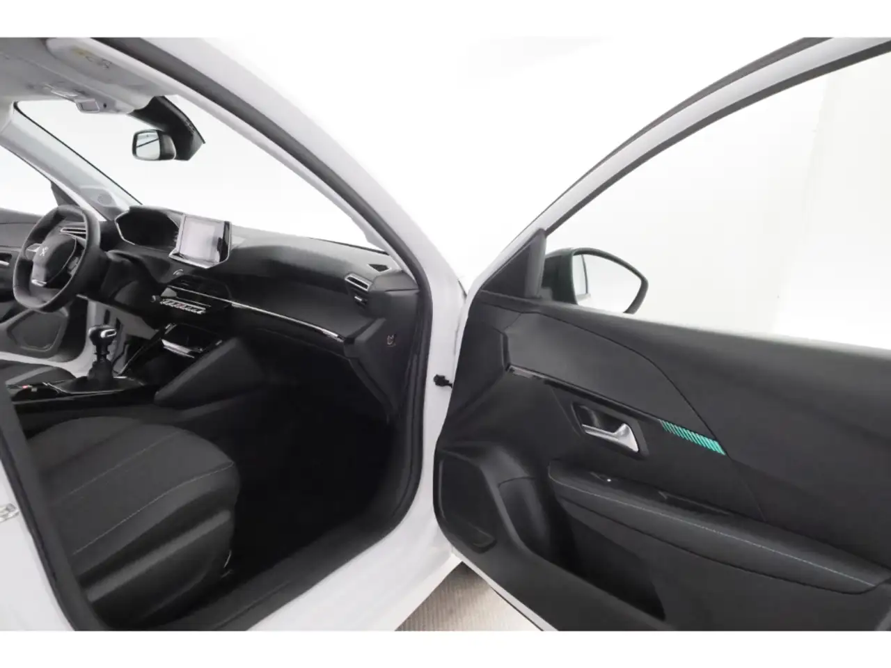 Peugeot 208 1.2PureTech 100 Allure+LED+TEMPO+PDC+SHZ 21
