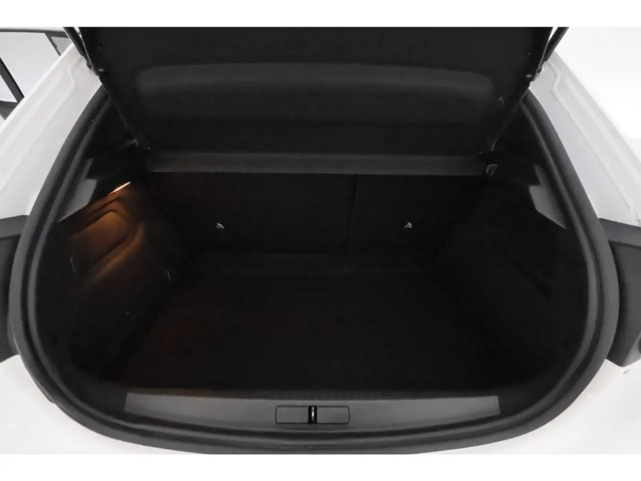 Peugeot 208 1.2PureTech 100 Allure+LED+TEMPO+PDC+SHZ 20