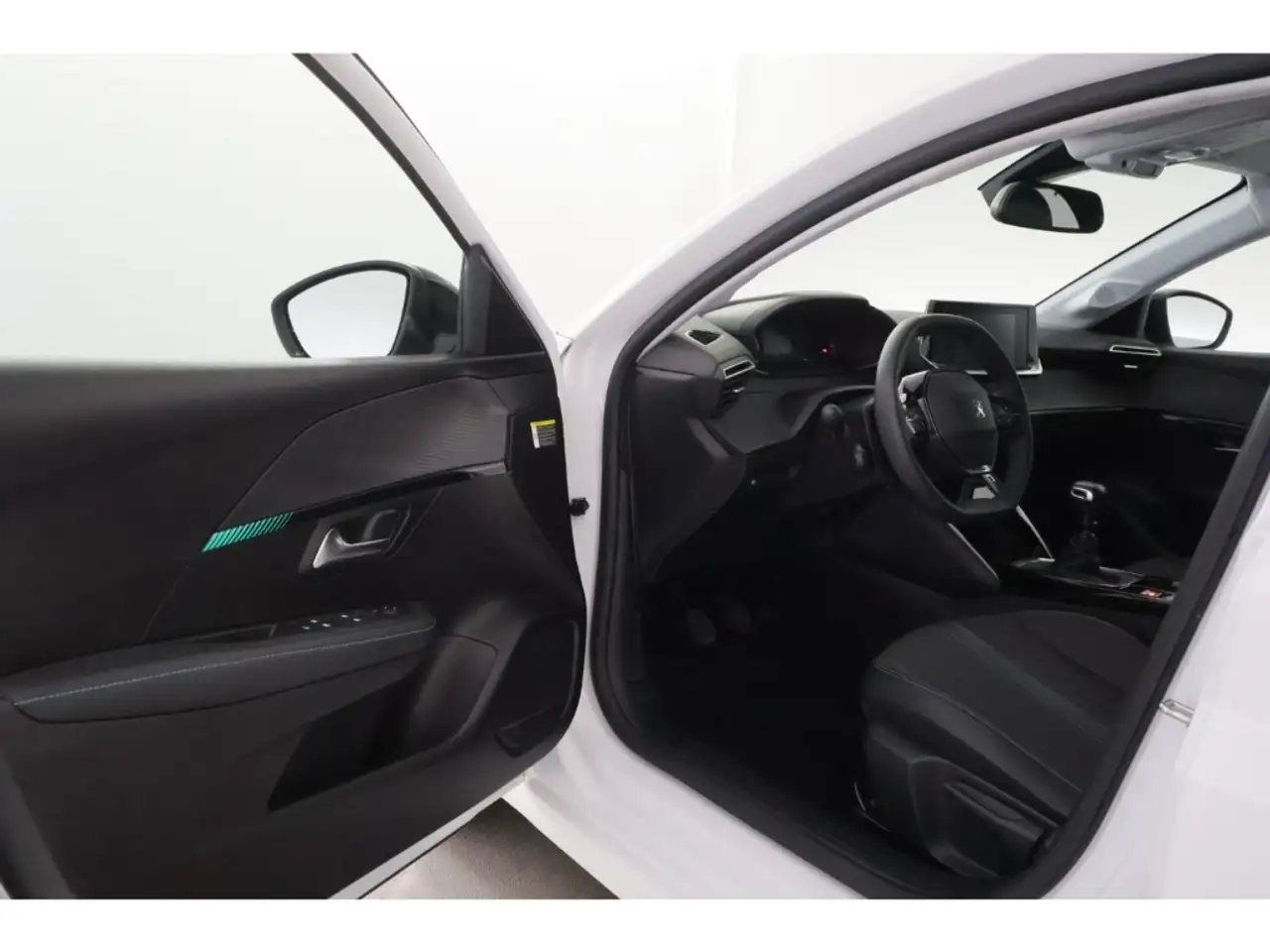 Peugeot 208 1.2PureTech 100 Allure+LED+TEMPO+PDC+SHZ 16