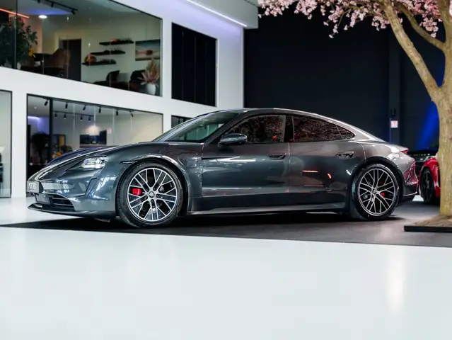Porsche Taycan view 3