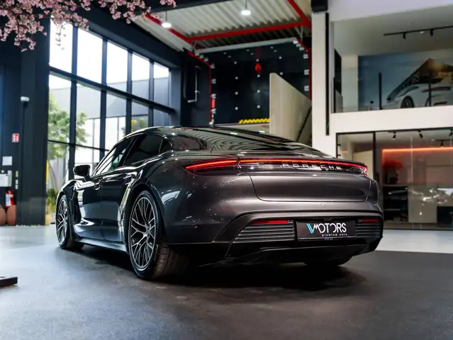 Porsche Taycan view 4