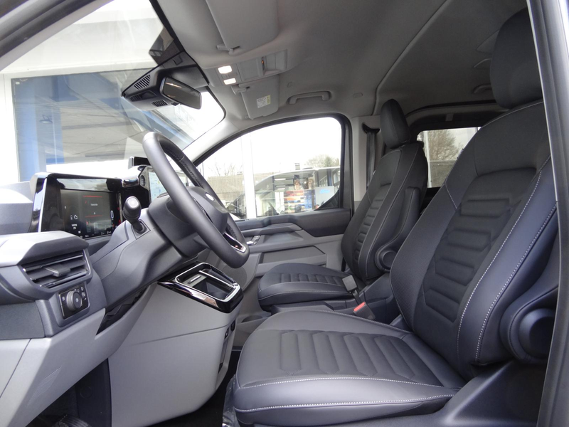 Ford Tourneo Custom PHEV L1 Titanium-X AUT AHK 360Cam — photo 10