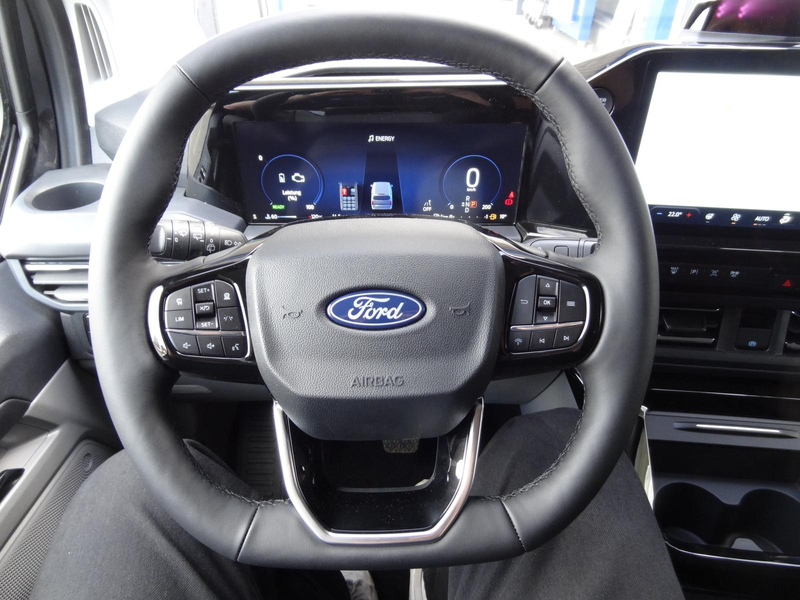 Ford Tourneo Custom PHEV L1 Titanium-X AUT AHK 360Cam — photo 12