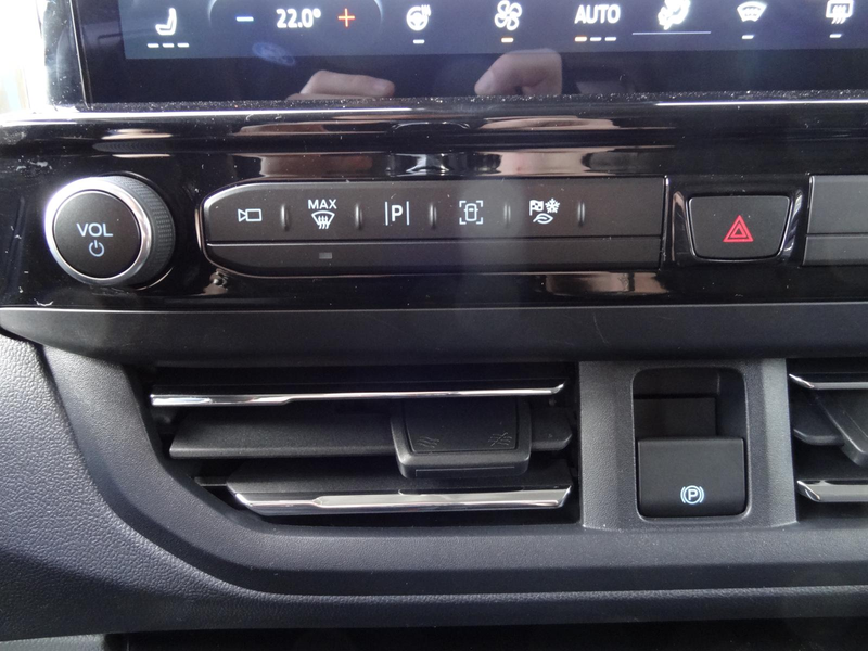 Ford Tourneo Custom PHEV L1 Titanium-X AUT AHK 360Cam — photo 15