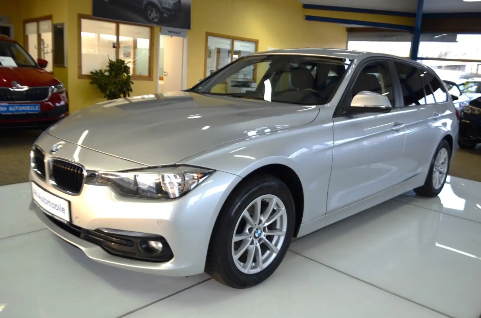 BMW 318 d Touring Advantage NAVI / KLIMAAUTO./ PDC Silber - 1