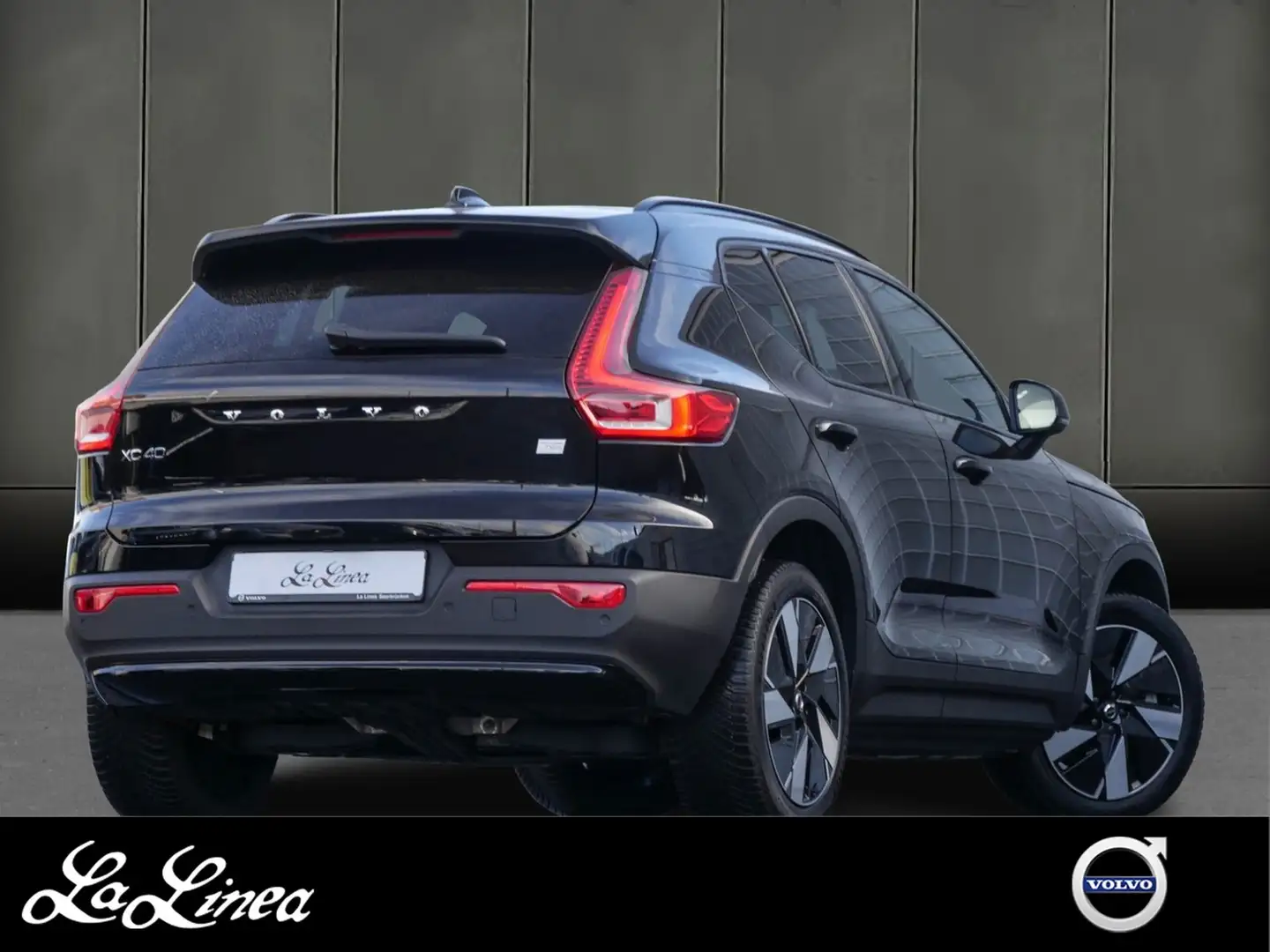 Volvo XC40 Twin Plus Schwarz - 2