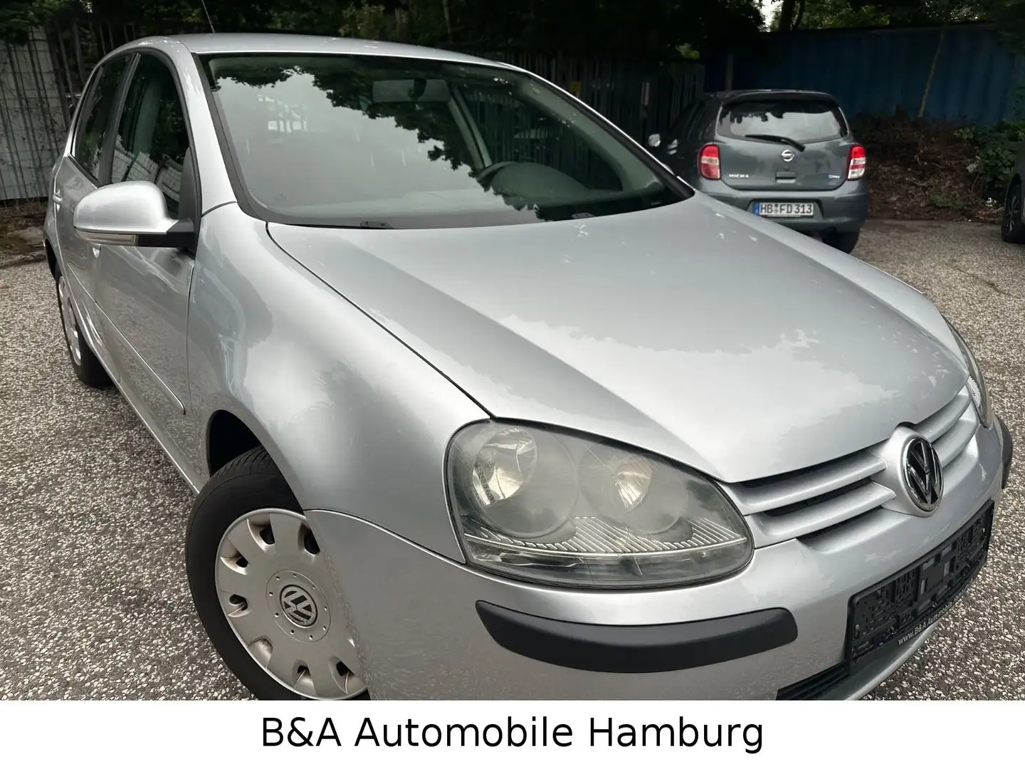 Volkswagen Golf V Lim. Tour 2 Hand+Tüv/Au 10.25+Klima Plateado - 2
