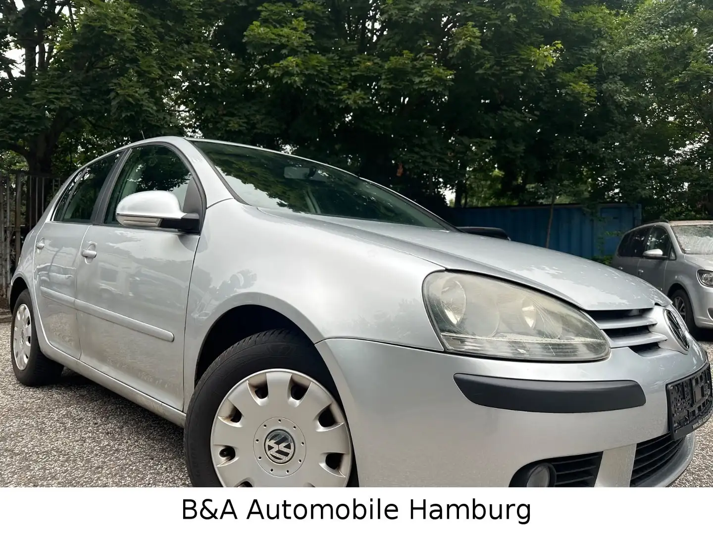 Volkswagen Golf V Lim. Tour 2 Hand+Tüv/Au 10.25+Klima Plateado - 1