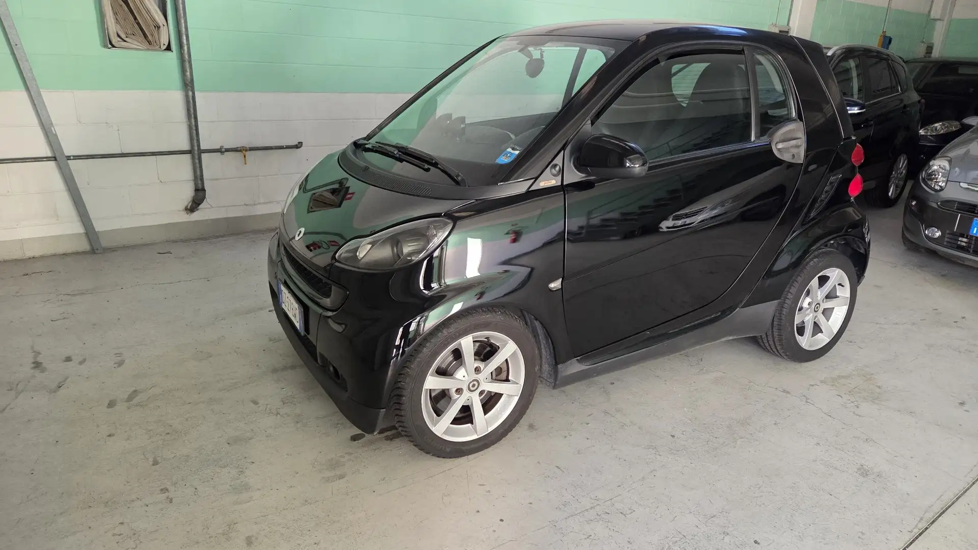 smart forTwo 1000 b.pure mhd motore km 7000 Nero - 1