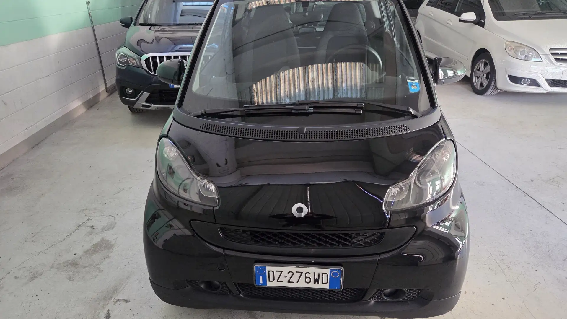 smart forTwo 1000 b.pure mhd motore km 7000 Nero - 2