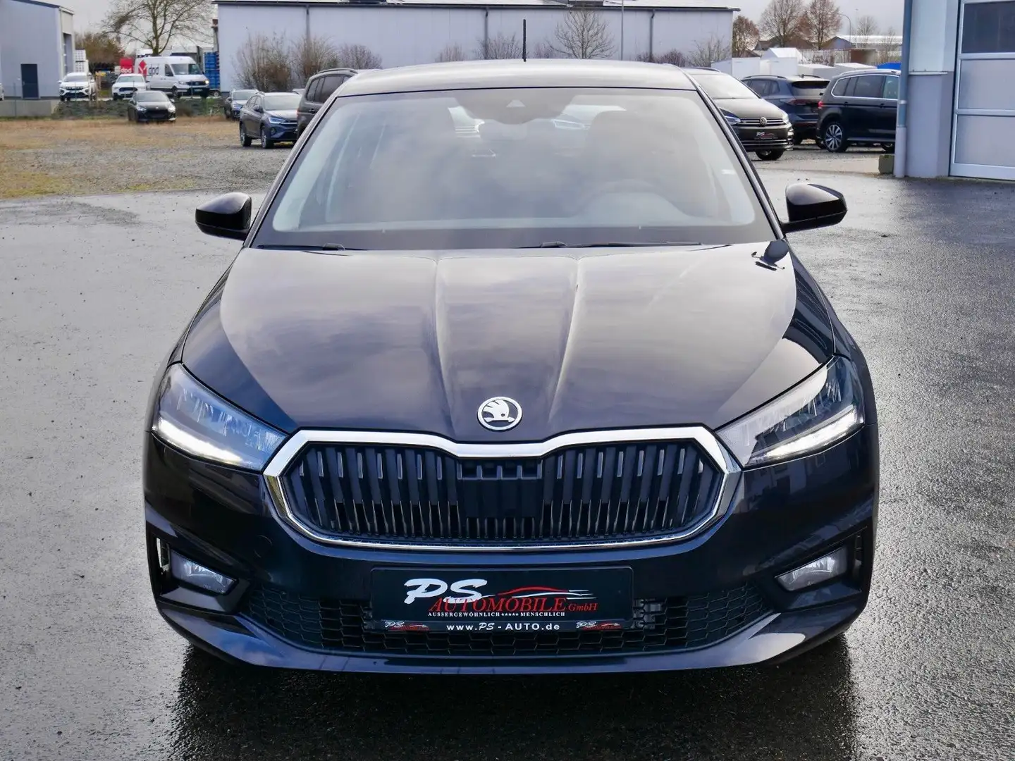 Skoda Fabia 1.0l TSI DSG Selection + LED+Kamera+App Zwart - 2