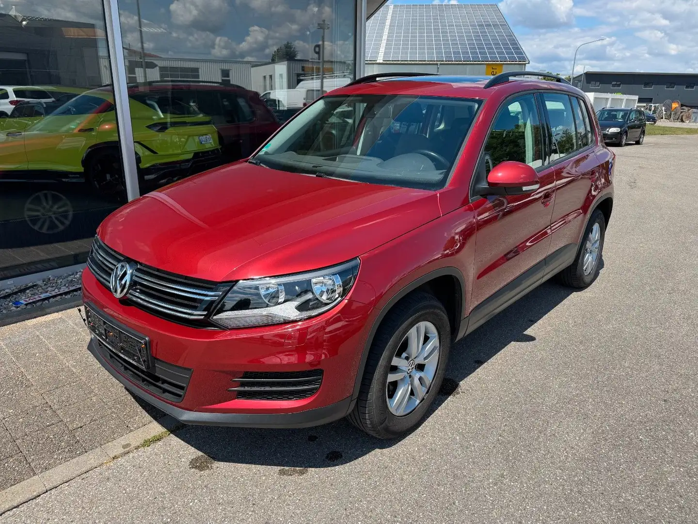 Volkswagen Tiguan 1.4 TSI"GARANTIE"KETTE-NEU"TÜV-NEU"1-HAND Rouge - 1