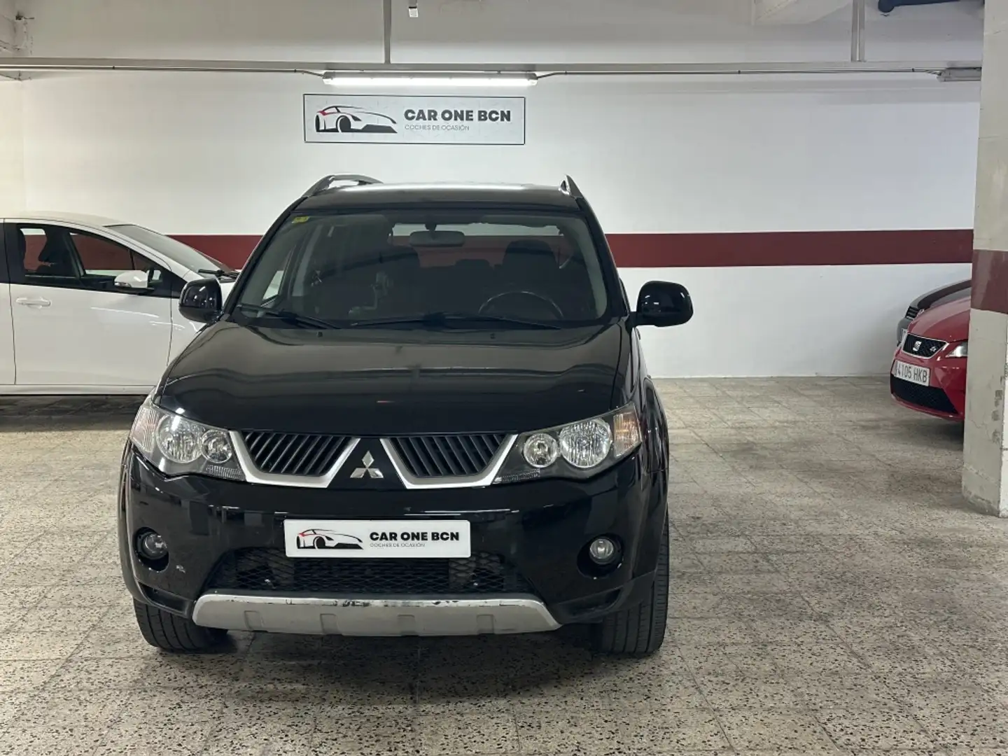 Mitsubishi Outlander 2.0DI-D Kaiteki Negru - 2
