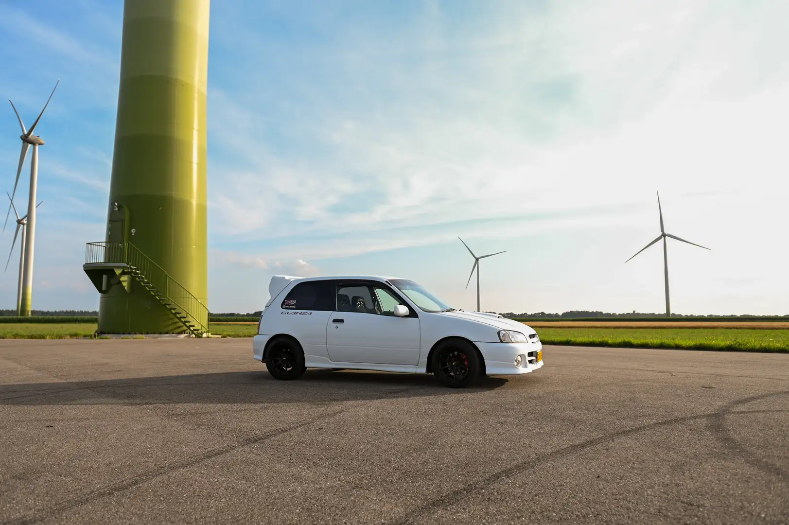 Toyota Starlet Glanza V Blanc - 2