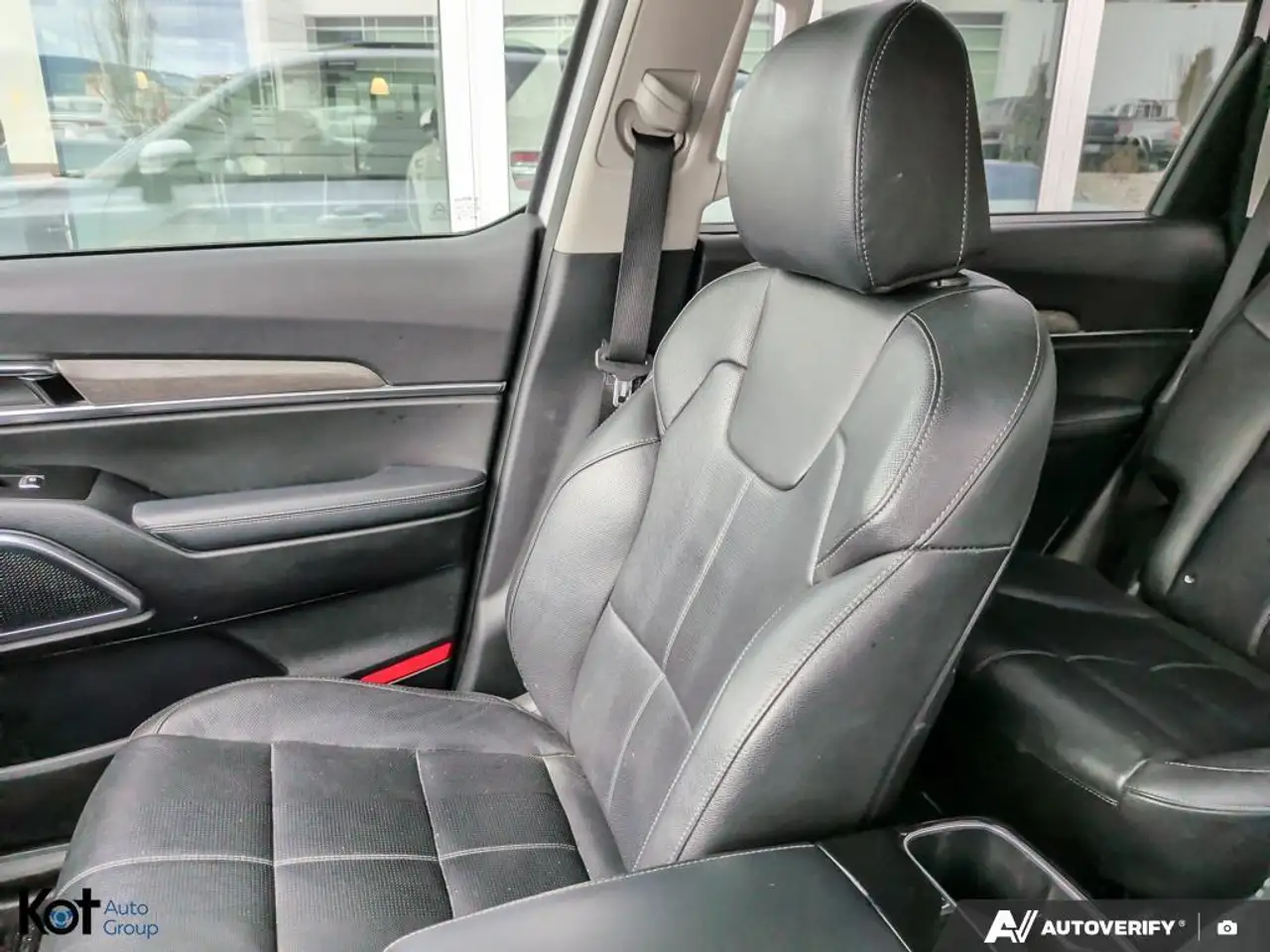 Kia Telluride снимка Kia Telluride