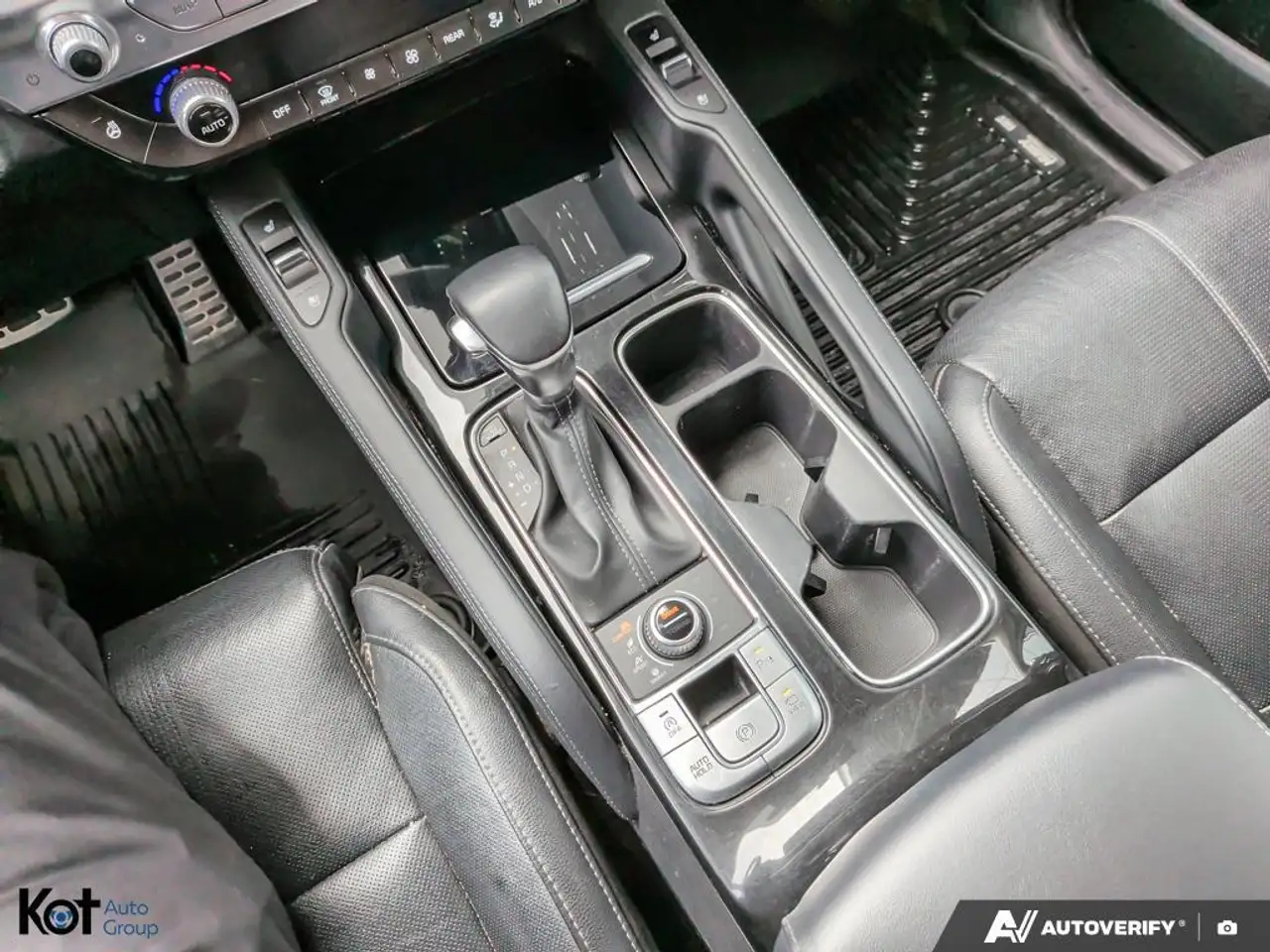 Kia Telluride снимка Kia Telluride