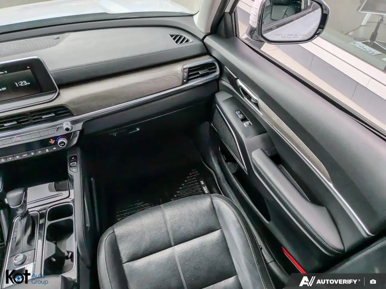 Kia Telluride снимка Kia Telluride